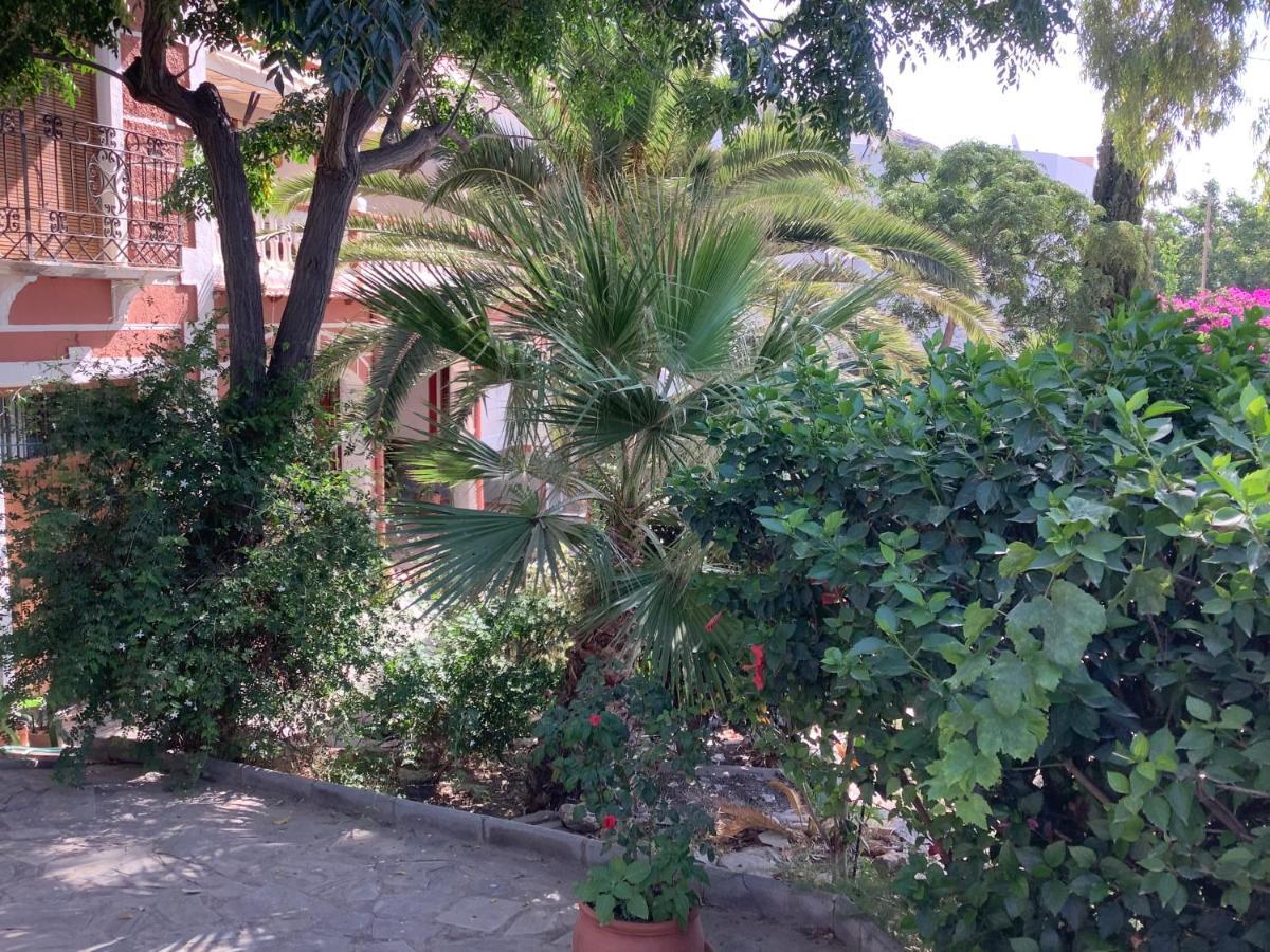 Cortijo De La Fuente Apartment Albunol Luaran gambar
